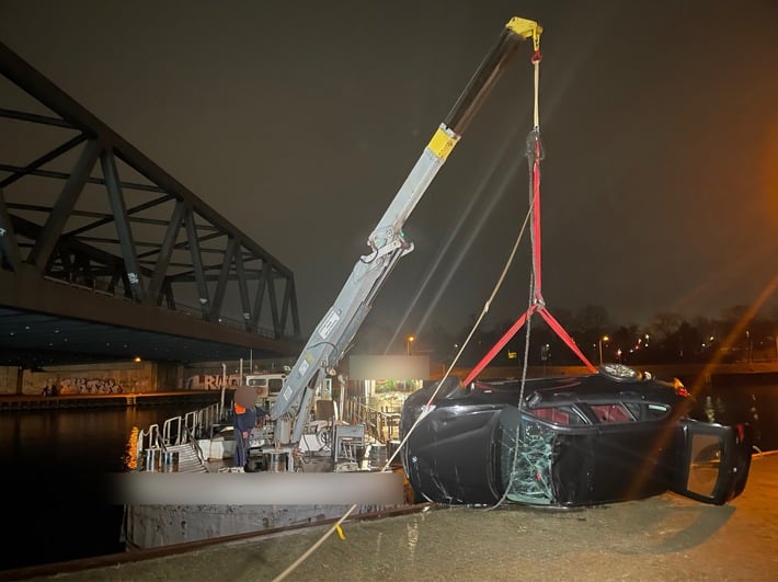 Gestohlene Fahrzeuge im Rhein-Herne-Kanal