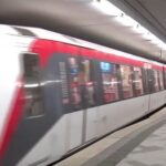 Mann reißt Frau vor U-Bahn in Hamburg