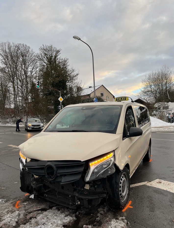 Verkehrsunfall L 101 Wermelskirchen