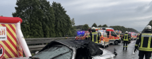 Tödlicher Unfall A61 : Frau stirbt im Porsche !
