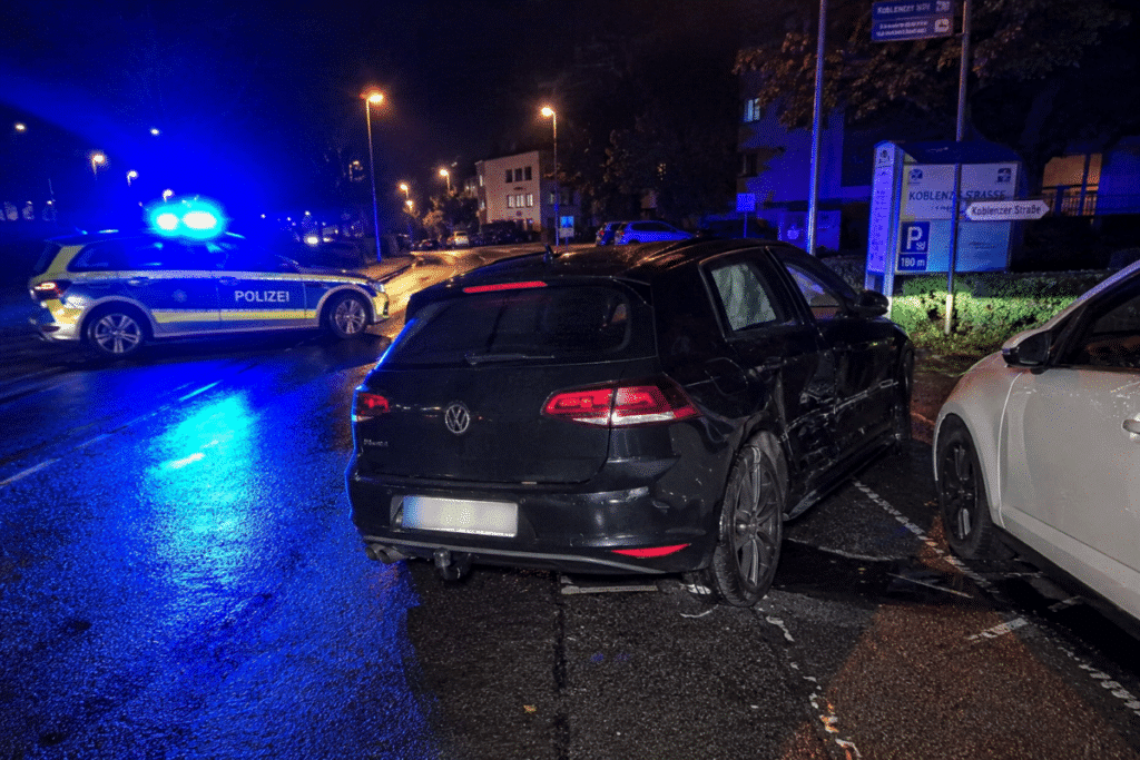 Andernach, Polizei Andernach, Verfolgungsfahrt, VW Golf, Koblenzer Straße, Alkohol am Steuer, Verkehrskontrolle, Unfall Andernach, Polizeimeldung Andernach