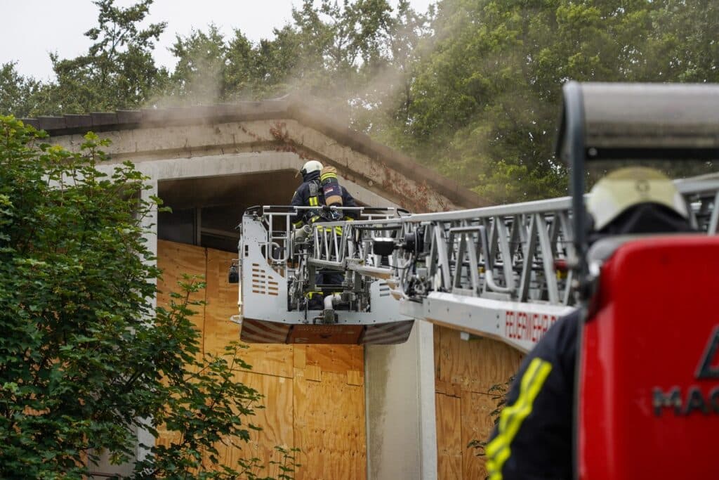 Brand in ehemaligem Schulgebäude Bochum